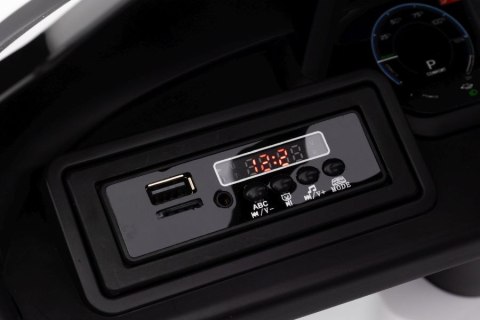 Auto Na Akumulator Audi E- Tron GT QLS-6888 Białe Auto Na Akumulator Audi E- Tron GT QLS-6888 Białe