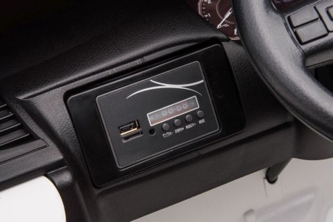 Auto Na Akumulator Toyota Hilux DK-HL860 Białe Auto Na Akumulator Toyota Hilux DK-HL860 Białe