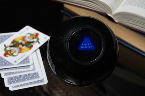 Magiczna kula nr 8 - PEŁNA WERSJA PL Magiczna kula nr 8 - PEŁNA WERSJA PL
