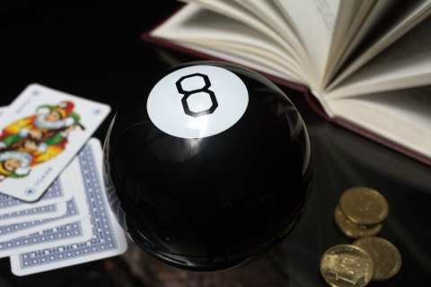 Magiczna kula nr 8 - PEŁNA WERSJA PL Magiczna kula nr 8 - PEŁNA WERSJA PL