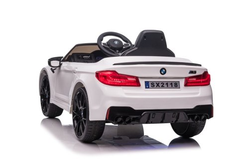 Auto Na Akumulator BMW M5 DRIFT Białe Auto Na Akumulator BMW M5 DRIFT Białe