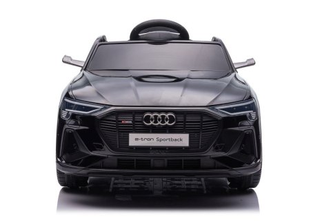 Auto Na Akumulator Audi E- Tron Czarne QLS-6688 Auto Na Akumulator Audi E- Tron Czarne QLS-6688