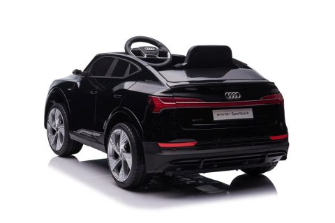 Auto Na Akumulator Audi E- Tron Czarne QLS-6688 Auto Na Akumulator Audi E- Tron Czarne QLS-6688
